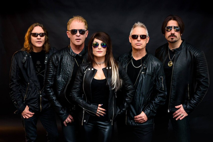Headpins 2017 incarnation with singer Katrina Lawrence